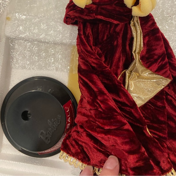 *1997* Porcelain Barbie Collection Holiday Ball Doll - Picture 10 of 16